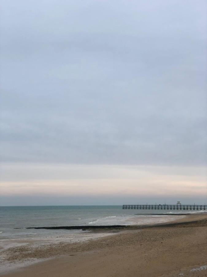 Le Spot, Appartement Spacieux A 30M De La Mer 45M2 Luc-sur-Mer Exterior photo