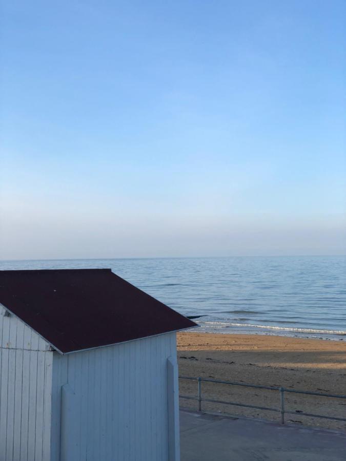 Le Spot, Appartement Spacieux A 30M De La Mer 45M2 Luc-sur-Mer Exterior photo